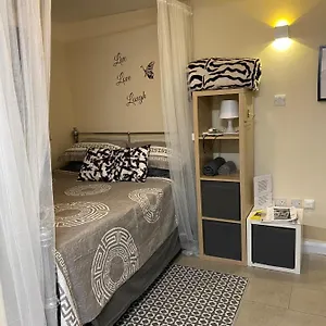 Grangemill Garden Annex Apartment London
